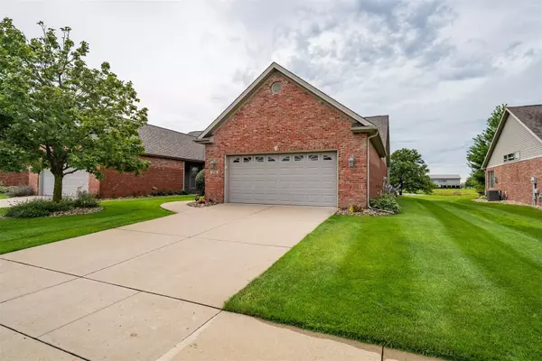 Bloomington, IL 61704,1713 Dunraven RD