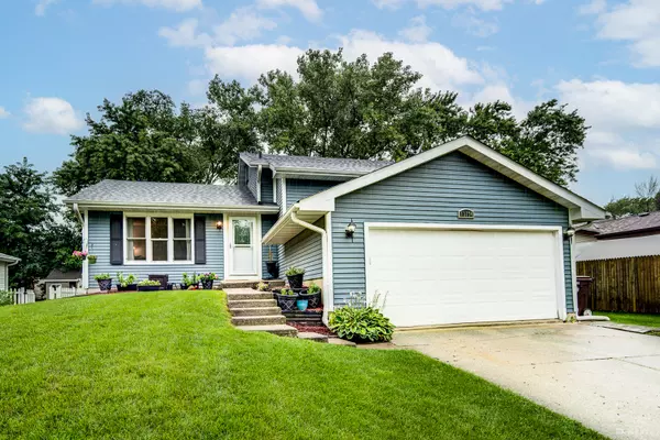 Homer Glen, IL 60491,13734 W Birchwood DR