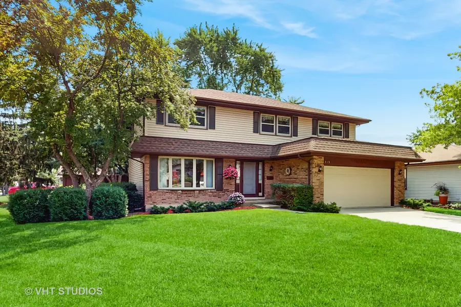 315 Ashwood DR, Schaumburg, IL 60193