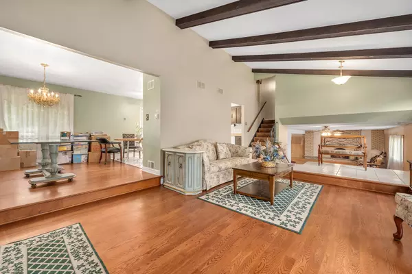 Orland Park, IL 60462,14111 Tod William DR
