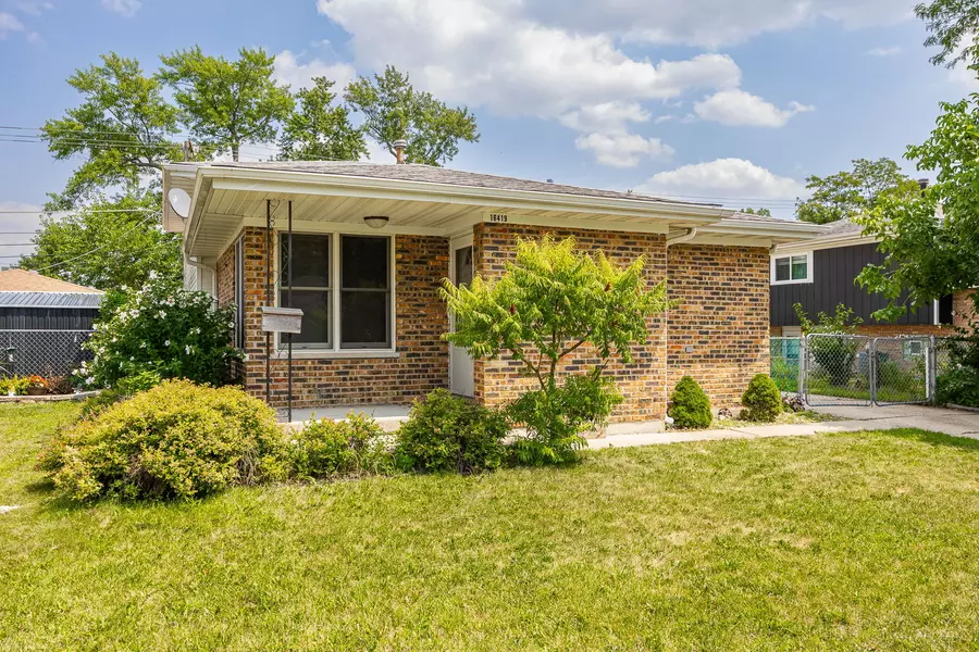 16419 Laura LN, Oak Forest, IL 60452
