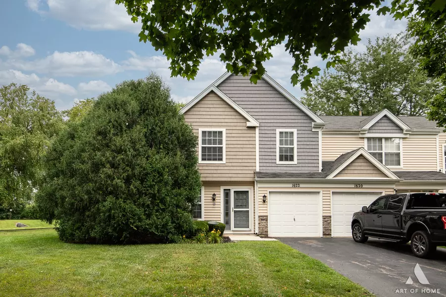 1622 Pebble Beach CIR, Elgin, IL 60123