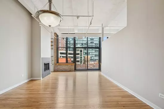 Chicago, IL 60654,333 W Hubbard ST #607