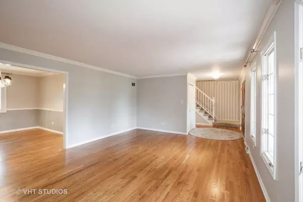 Flossmoor, IL 60422,2709 Brassie AVE
