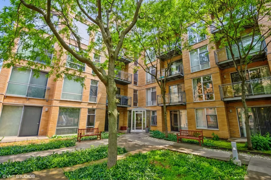 1720 Oak AVE #611, Evanston, IL 60201