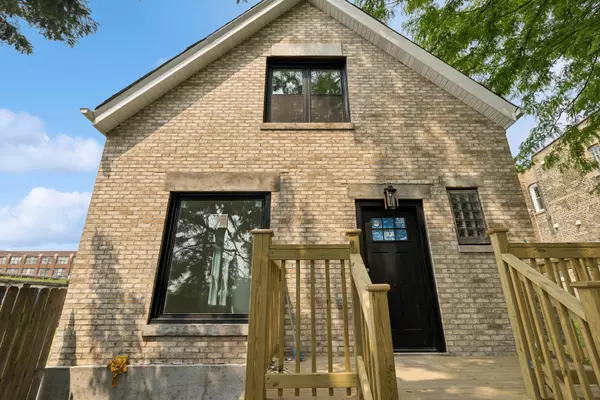 410 N TROY AVE, Chicago, IL 60612