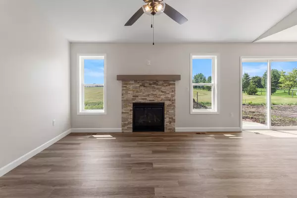 Fisher, IL 61843,507 Patterson DR
