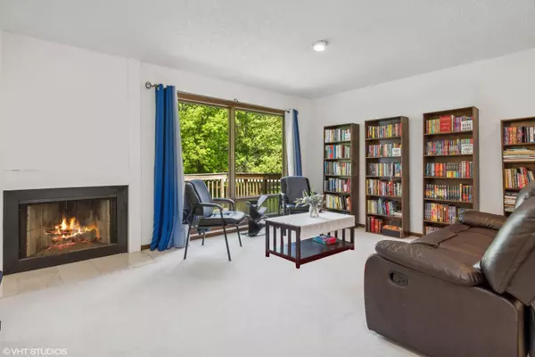 Lisle, IL 60532,6610 PINEHURST CT
