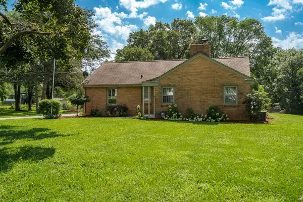 Cherry Valley, IL 61016,3804 S MILL RD