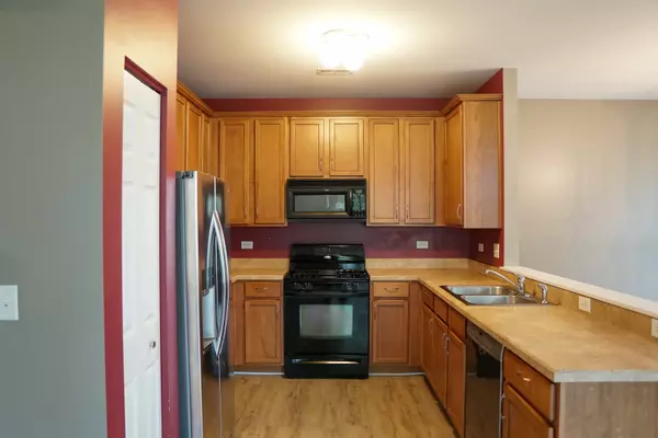 Algonquin, IL 60102,1574 Millbrook DR