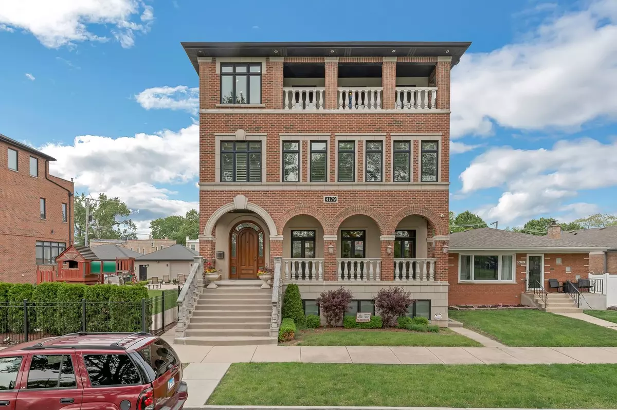 Chicago, IL 60609,4179 S Lowe AVE