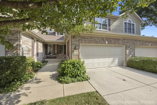 Wheaton, IL 60187,1919 Kingsbrook CT #1919