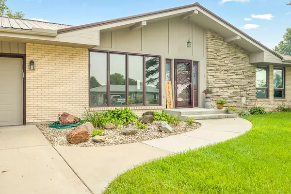 Winnebago, IL 61088,512 W McDamyn CIR