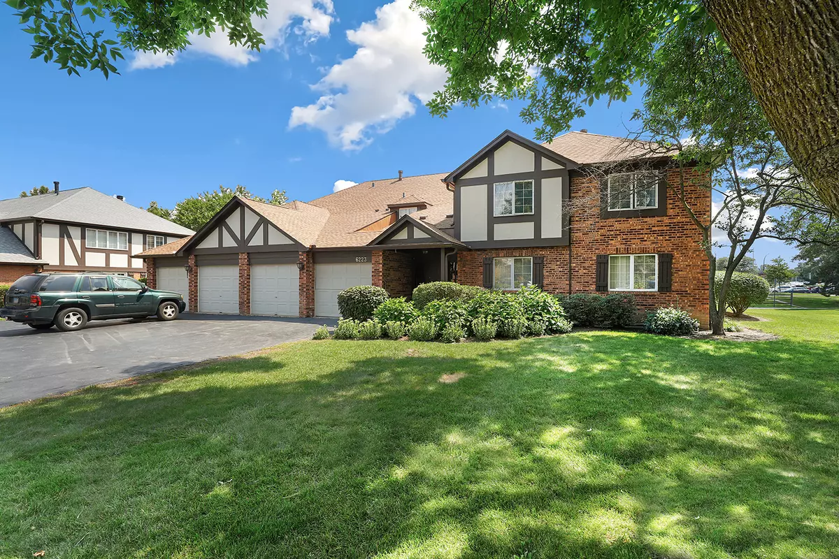 Willowbrook, IL 60527,6223 Lakepark LN #A