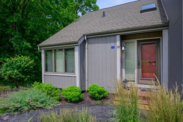 Galena, IL 61036,19 Cedar Bluff LN