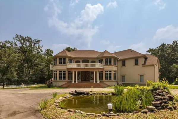 872 Rosedale TER, Crete, IL 60417