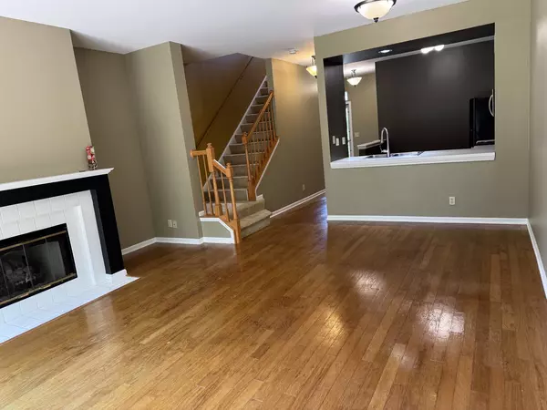 St. Charles, IL 60174,1457 Walnut Hill AVE #1457