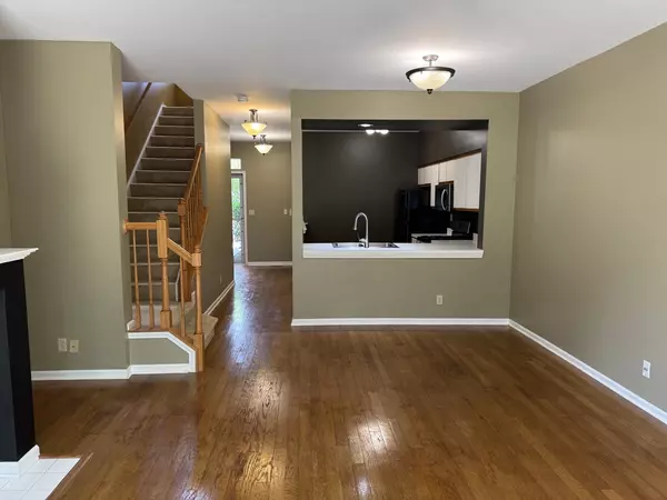 St. Charles, IL 60174,1457 Walnut Hill AVE #1457