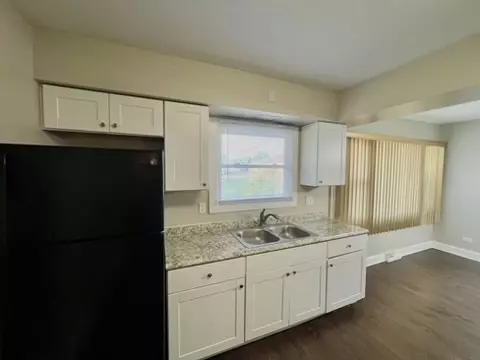 South Holland, IL 60473,16535 S Elm CT