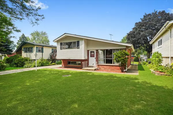 Addison, IL 60101,108 N May ST