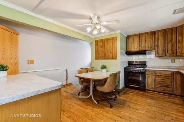 Round Lake Beach, IL 60073,1504 Ridgeway ST
