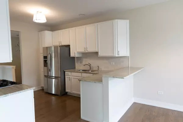 Naperville, IL 60564,2836 Hillcrest CIR