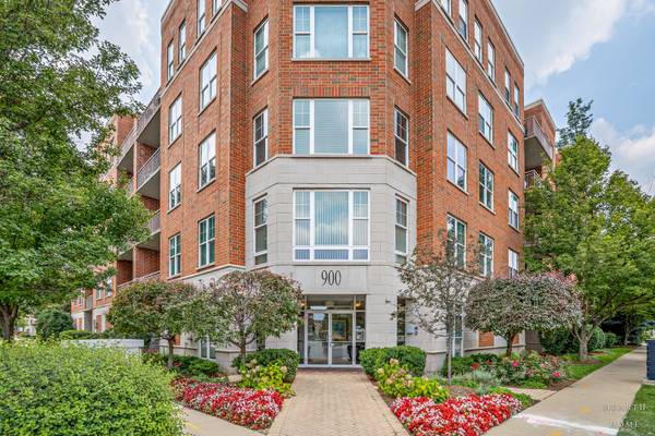 900 Lee ST #207, Des Plaines, IL 60016