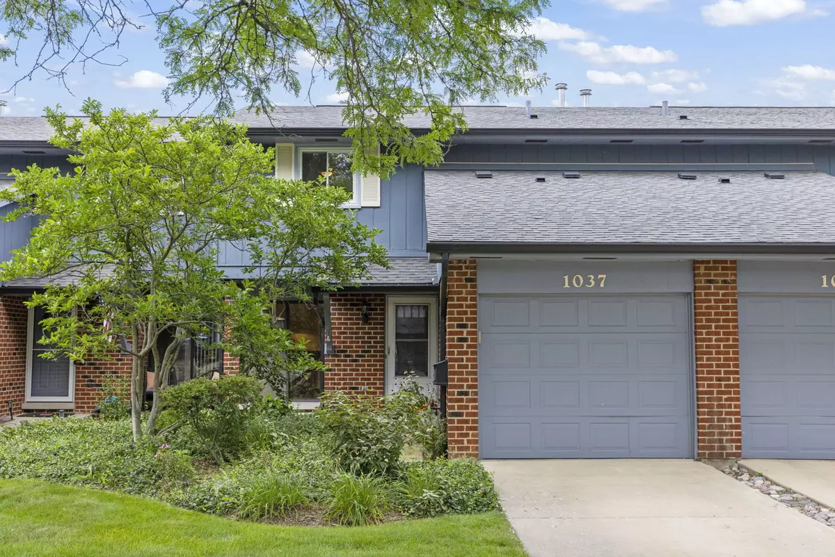Wheaton, IL 60189,1037 Briarcliffe BLVD