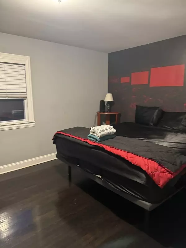 Hazel Crest, IL 60429,2908 Buttonwood Walk