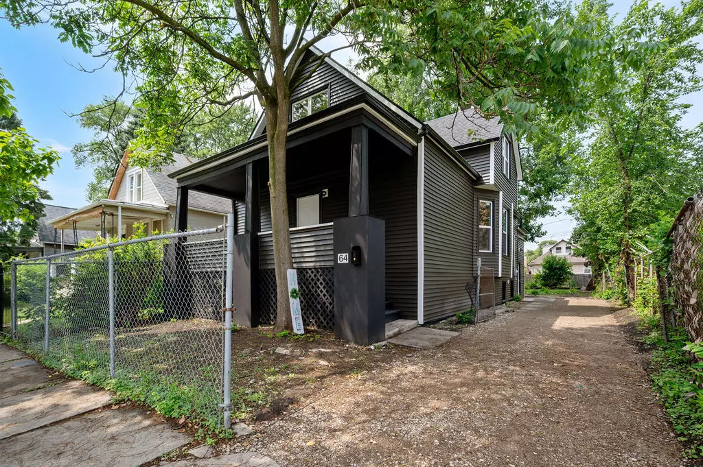 Chicago, IL 60628,64 E 102ND PL