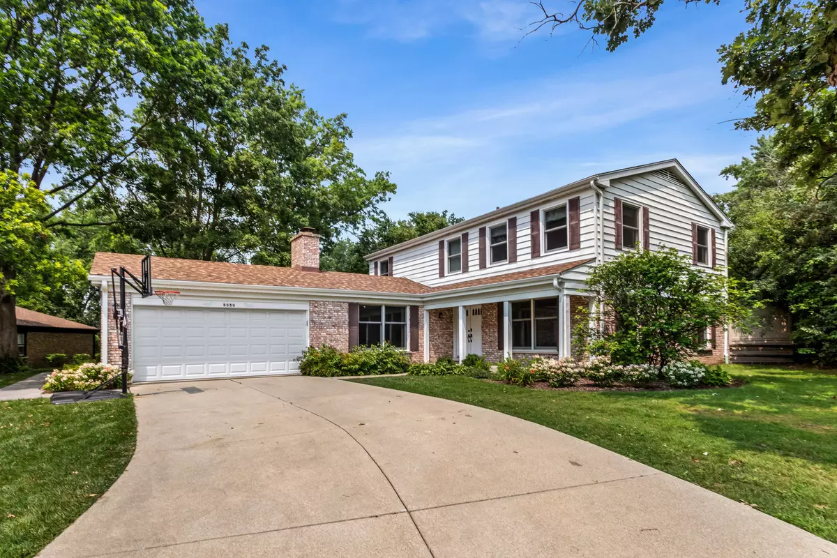 Northbrook, IL 60062,3850 Dauphine AVE