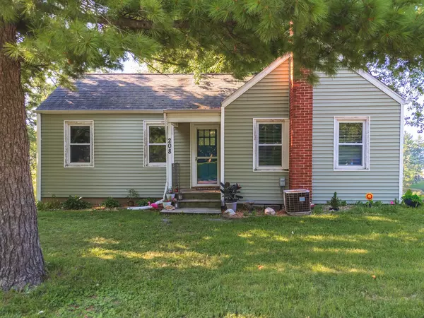 208 Reagan DR, Eureka, IL 61530