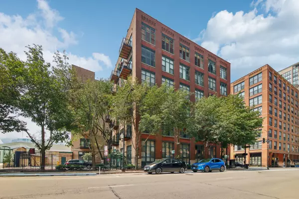 701 W Jackson BLVD #502B, Chicago, IL 60661