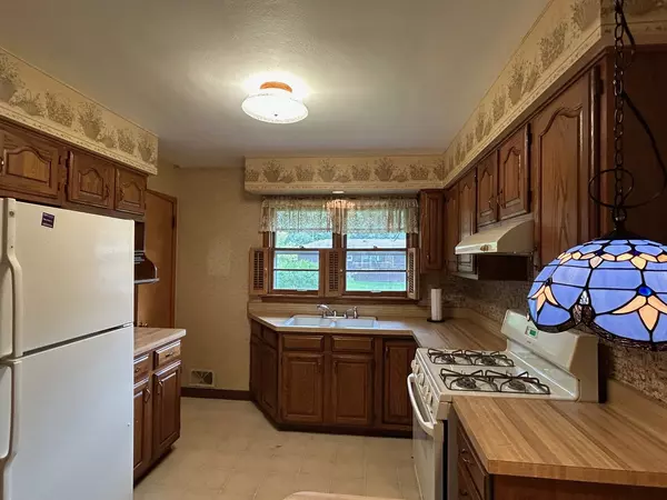 Rockford, IL 61108,3407 Cross ST
