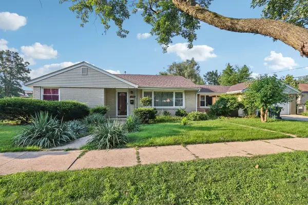 4200 Elm AVE, Brookfield, IL 60513