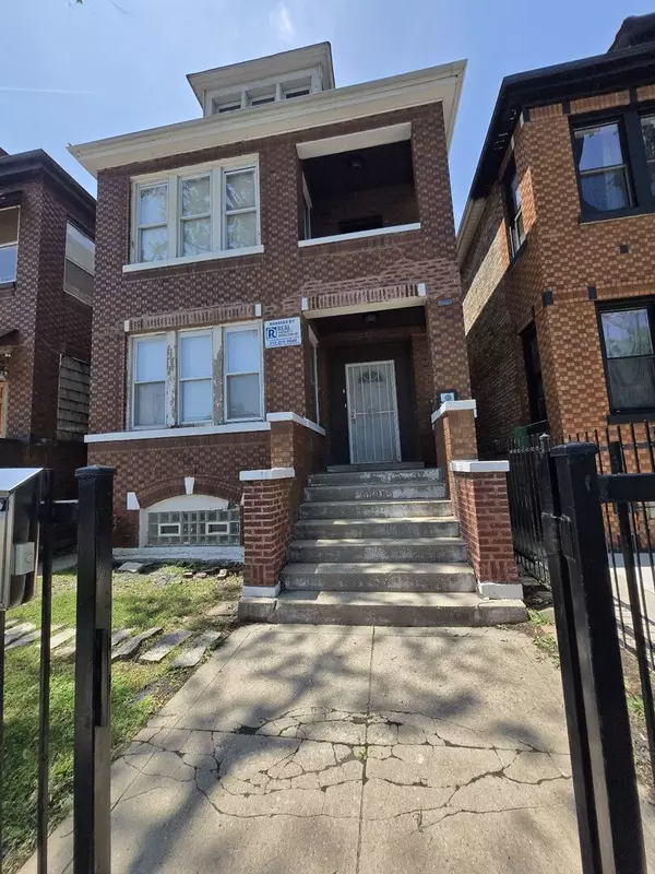 6838 S Maplewood AVE #1, Chicago, IL 60629