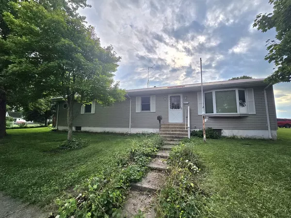 807 Second ST, Beaverville, IL 60912