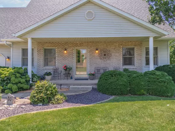 Gridley, IL 61744,113 Hillcrest ST