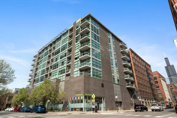 225 S Sangamon ST #802, Chicago, IL 60607