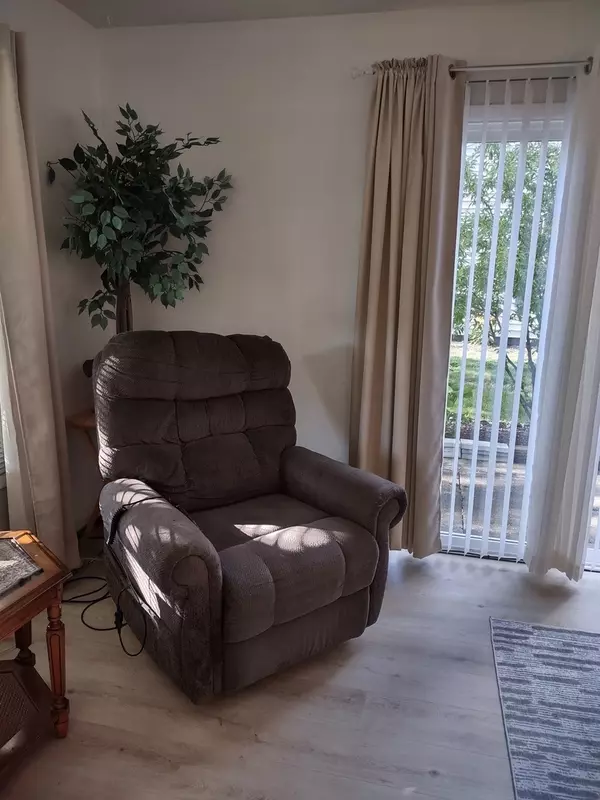 Schaumburg, IL 60194,2214 Dorchester CT #0