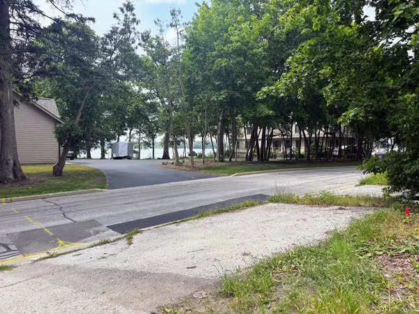 Round Lake Beach, IL 60073,24684 W Lake Shore DR