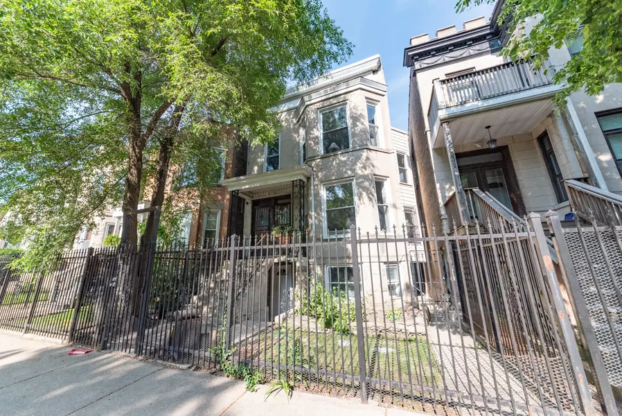 2833 N Albany AVE #G, Chicago, IL 60618