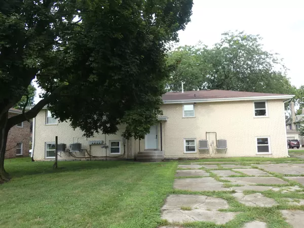 Kankakee, IL 60901,241 S Small AVE #4