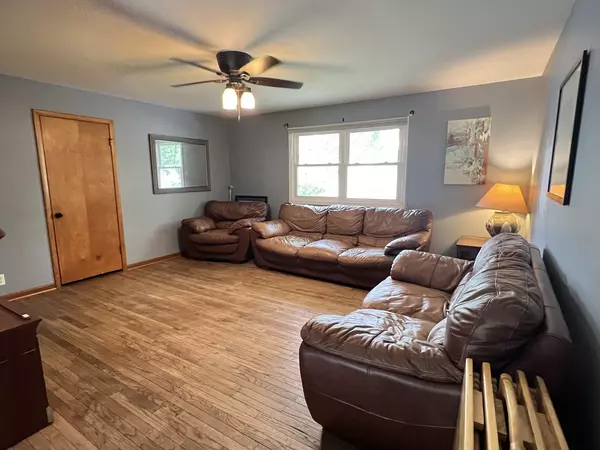 Dekalb, IL 60115,1716 Prather LN