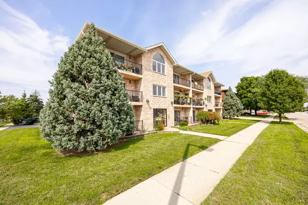 Burbank, IL 60459,5948 W 87th ST #301