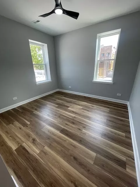 Chicago, IL 60622,1719 W CHICAGO AVE #4