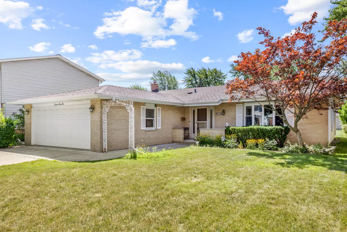 Mount Prospect, IL 60056,1721 W Catalpa LN