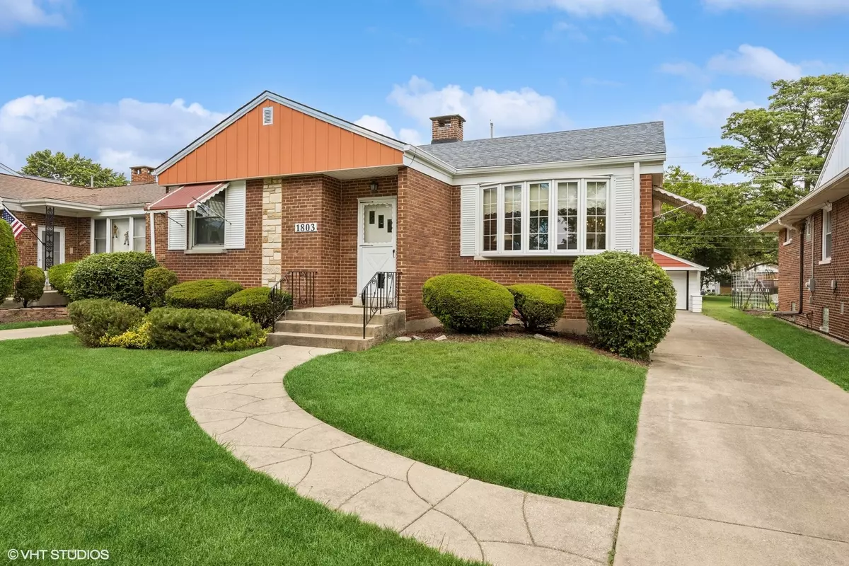 Westchester, IL 60154,1803 Balmoral AVE