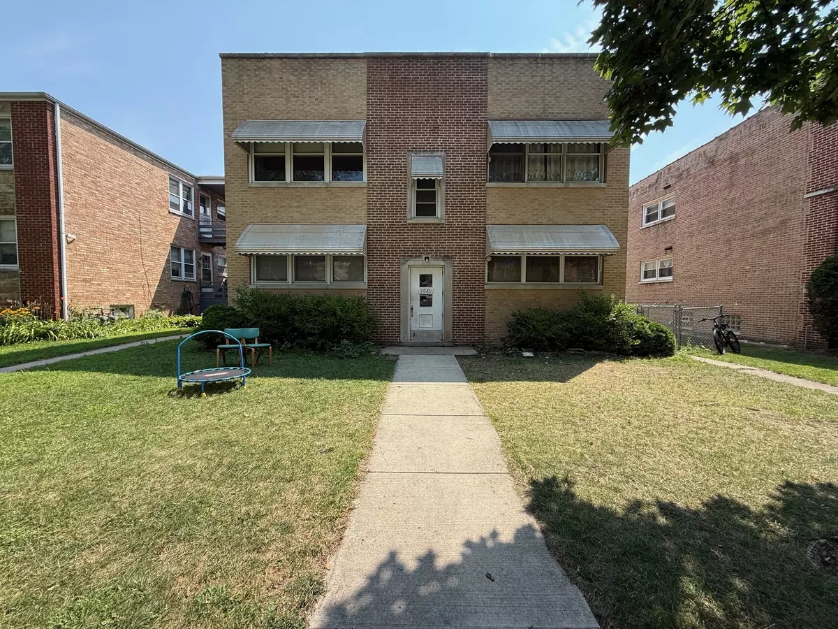 Skokie, IL 60077,9029 La Crosse AVE #2A