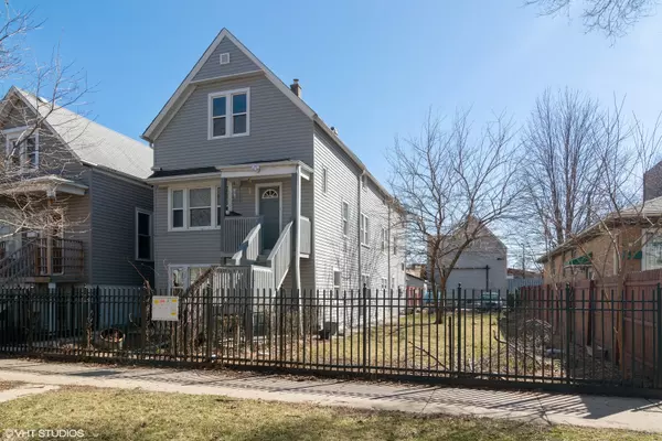 3707 W Mclean AVE #Attic, Chicago, IL 60647